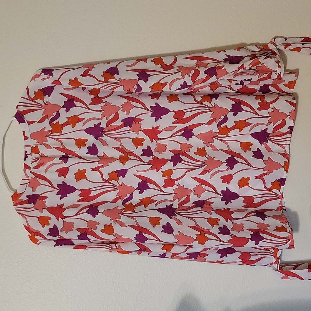 Floral Top - Picture 3 of 5